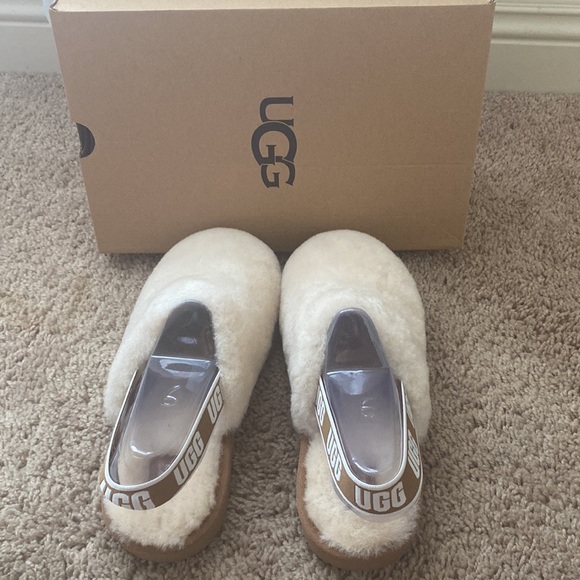 Ugg Fluffy Slides - Picture 3 of 5